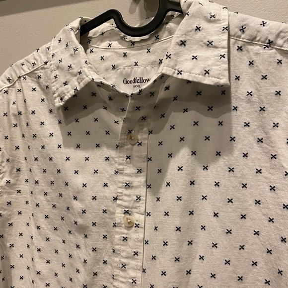Goodfellow SS Button-Down White w/ Black X Pattern - Picture 1 of 5
